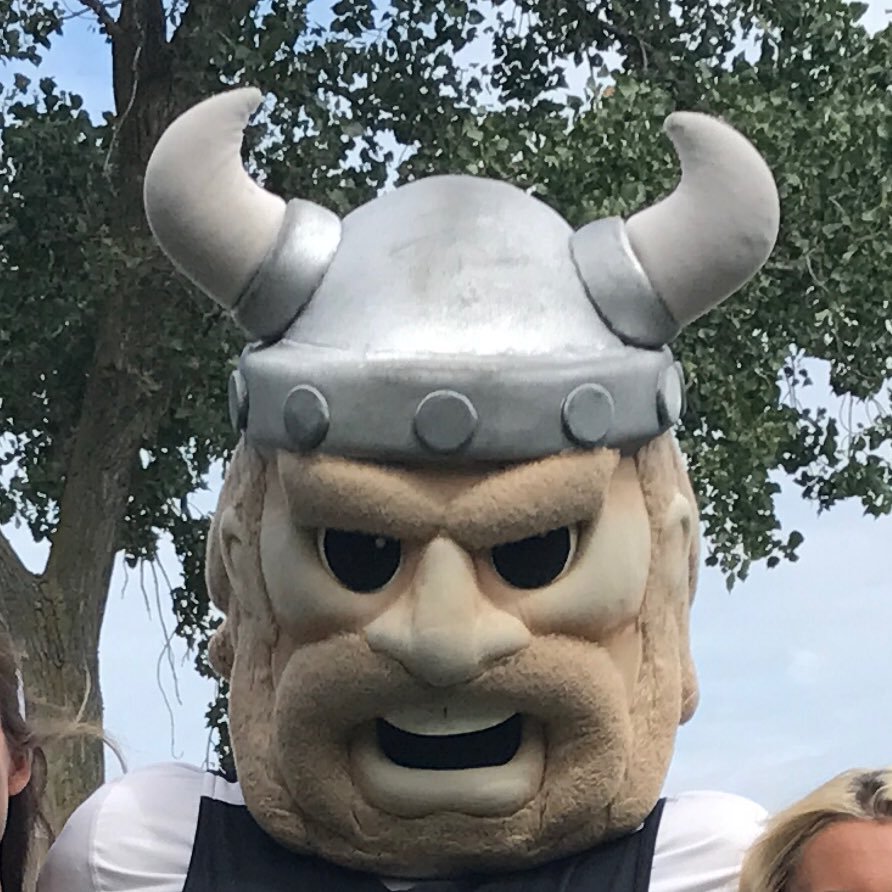 The official mascot of Viking Athletics. Keeping Cleveland State students up to date on all things Green and White. #govikes #ClevelandRocks