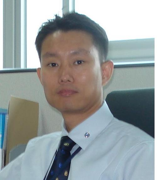 노무현 대통령과 리영희교수님을 좋아하는 수원에 사는 40대 회사원.