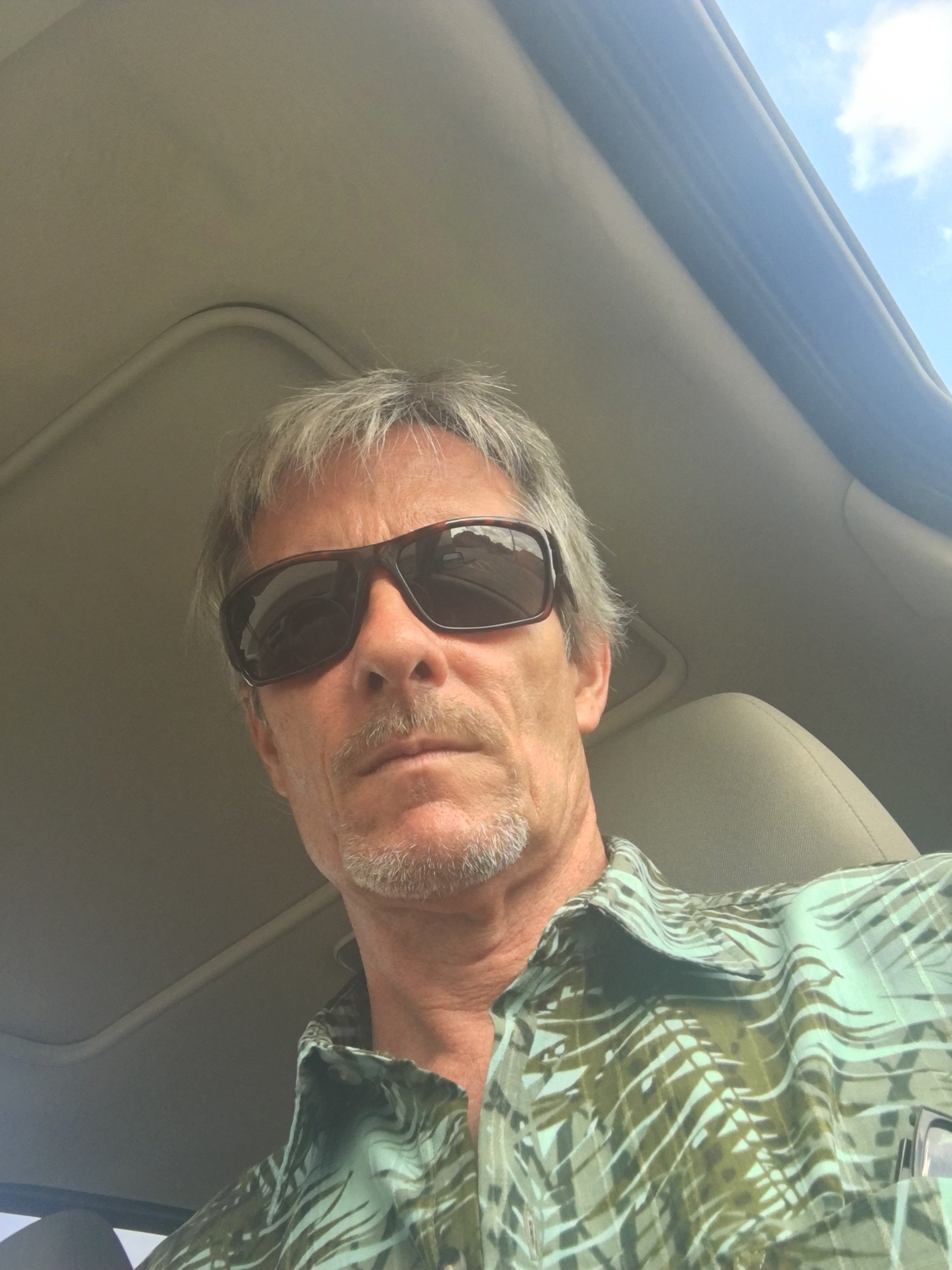 1958 birth adopted 1962.
College j
1980 Oil Field Texas,
Houston 1982, Stunt performer, Liar Moon Coastal Limo Svc 2001/2015.