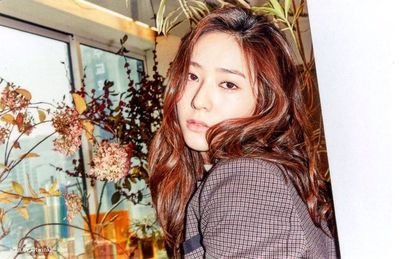 Juiliet2h's profile picture. 94' Krystal Jung.