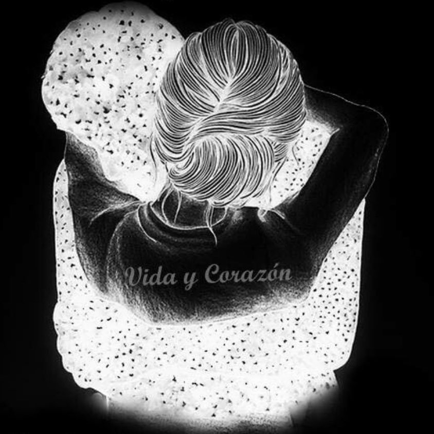 Mexicana,trotamundos,fiel creyente de las compras. -WANDERLUST-WANDERER-