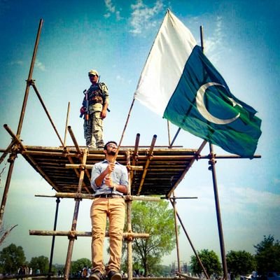 travler,
 #business student 
proud to be Pakistani
I love 🇵🇰💖 
May 🇵🇰 Live Long