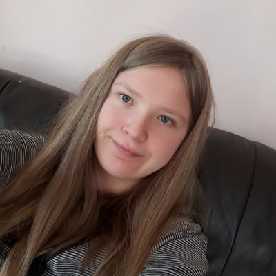 AnnabelThomso11's profile picture. Love cats 😹
Love music😀
Love films😎