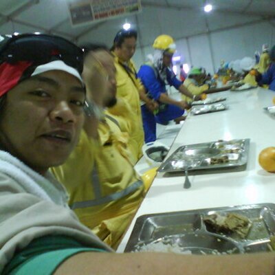 Profile Picture of Ryan A. Alonzo (@batman091282) on Twitter