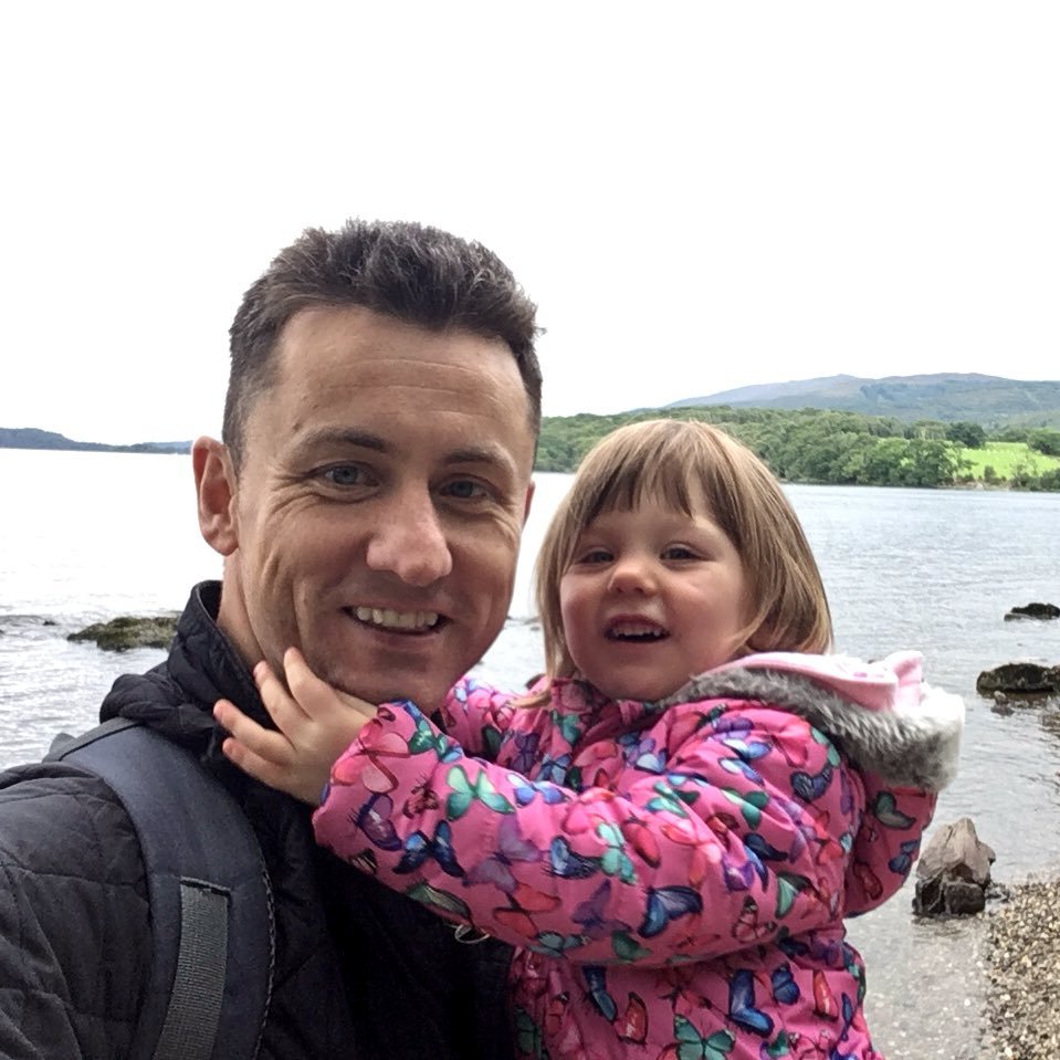 Daddy to Isla-Millie Dunsmuir and husband to @MairiDunsmuir, coffee addict, some time half marathon runner and traveller (in my spare time) Lucky Guy!! ✈️✈️🏖🏃