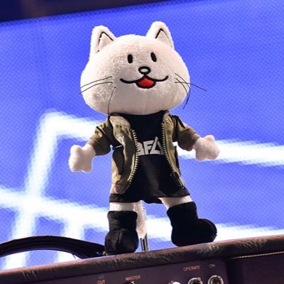 f_m2000b's profile picture. 