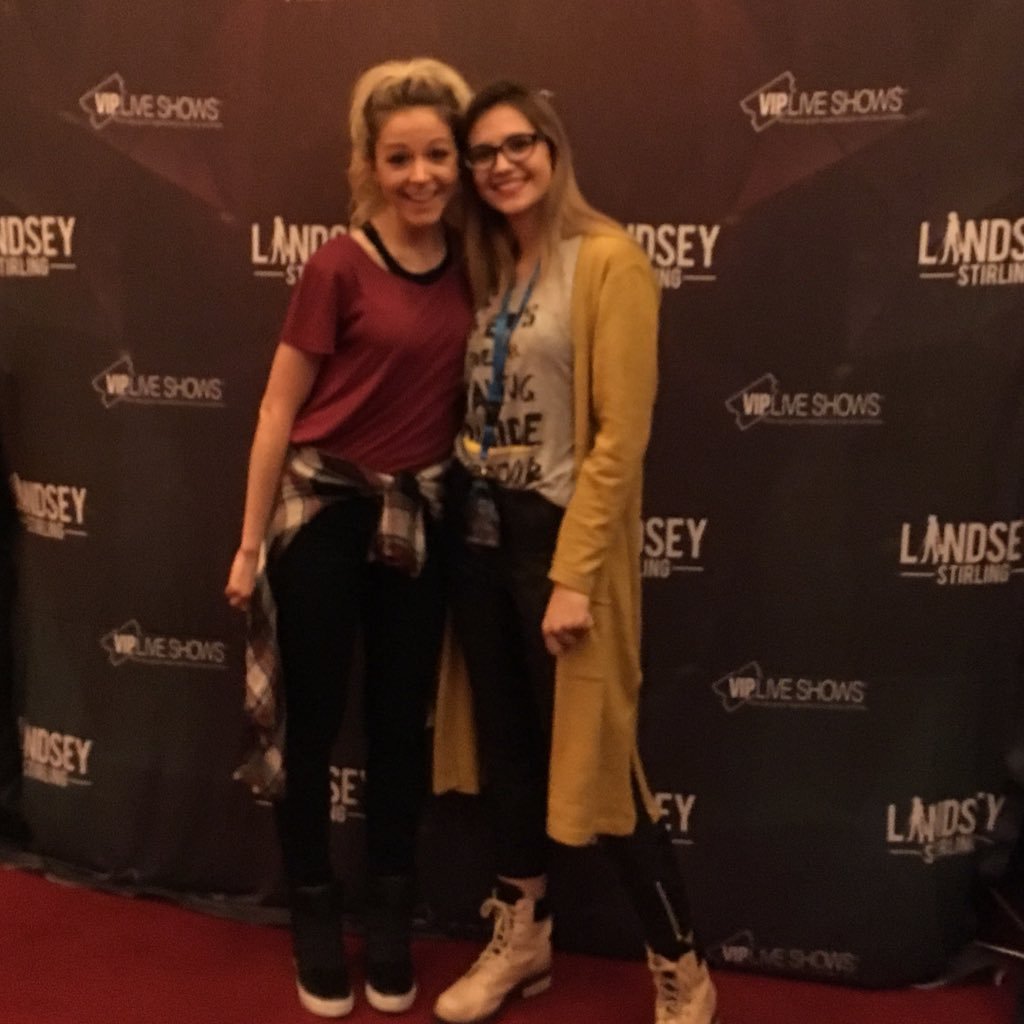Inspired by Lindsey! Met her 18th April 2015 and 18th Aug 2017I also made a little book about her.Lindsey follows since 05/02/16 and has answered a couple times