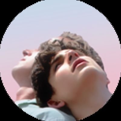 Pictures, gifs and videos of Call Me By Your Name

*fan account*