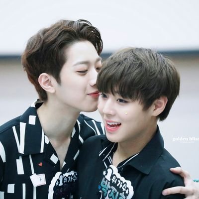 quynhnga_197's profile picture. Love: 🐇 PanWink
           🐋 KarRoy