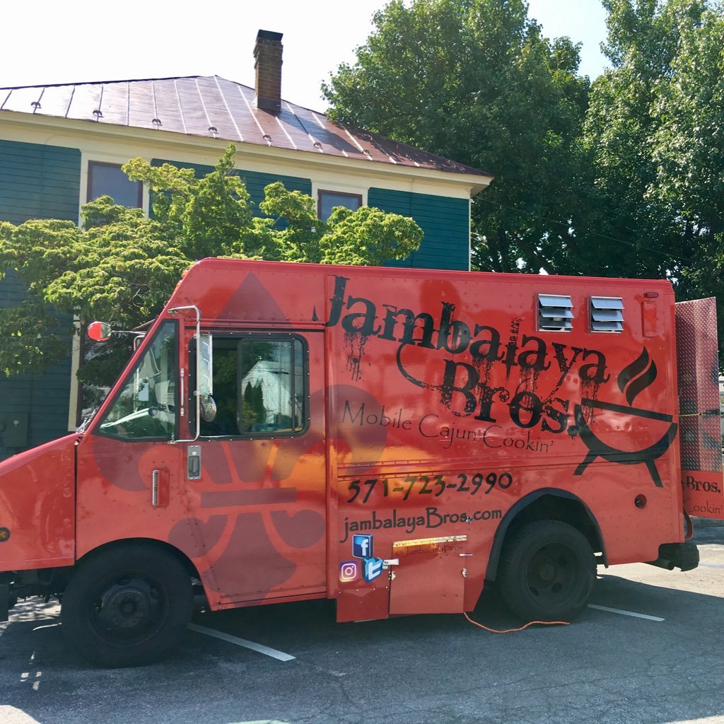 Cajun Food Truck serving Northern Virginia