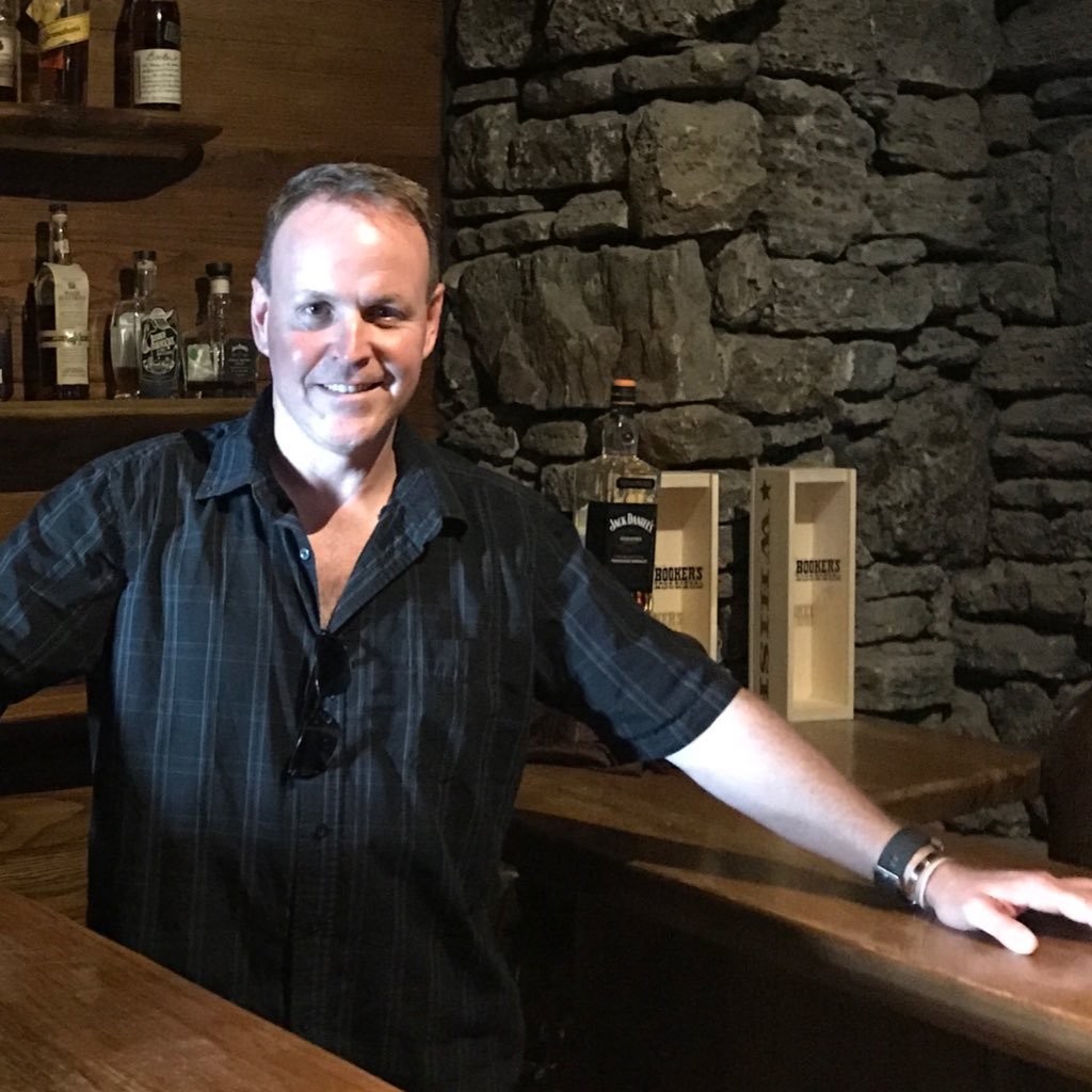 DeanSerneels's profile picture. Veteran Flair Bartender & Entertainer|Creator of the revolutionary Flairco Brand|Cocktail Creator|Charismatic Host & Storyteller #DeanSerneelsShow