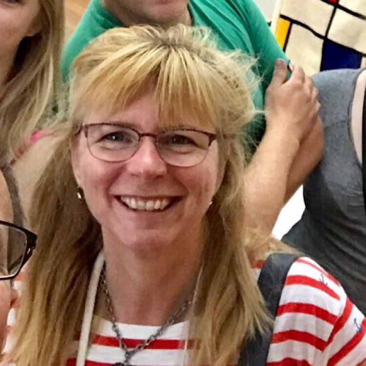 EvelienSW's profile picture. Vegetariër, moeder, muziek (U2), (e-)boeken, hardlopen, Apple.