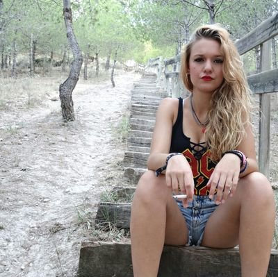 wizek98's profile picture. Más silencio que persona. Lo malo smp tienta + que lo bueno...por eso mi límite es el infierno!!!

¡Hardstyle/Hardcore! ♫ #FABRIK