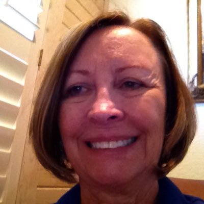 Moonwillo's profile picture. 