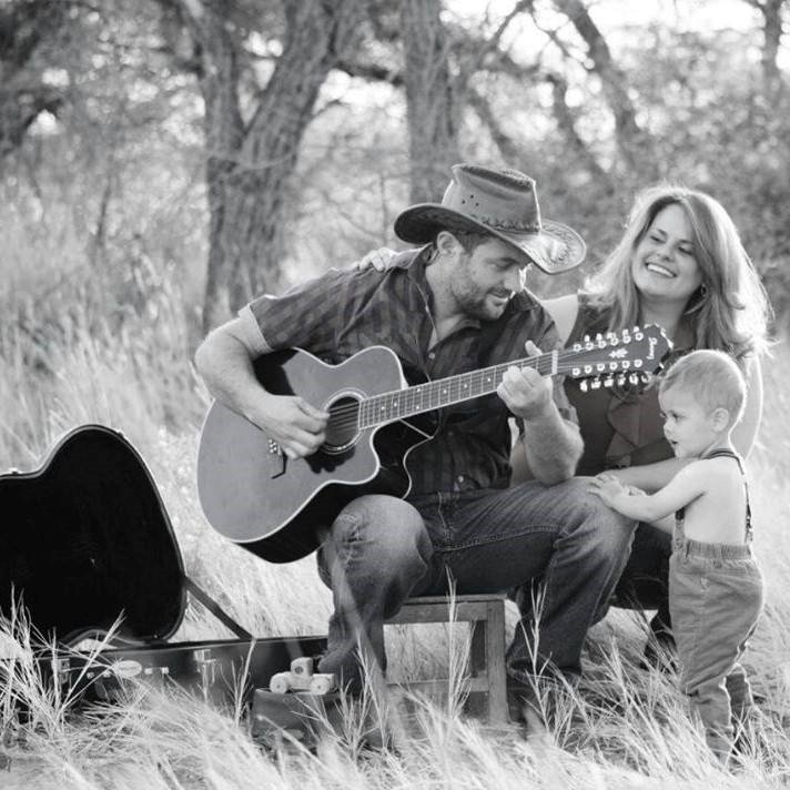 dannakriek1985's profile picture. Born and raised in the Kalahri.