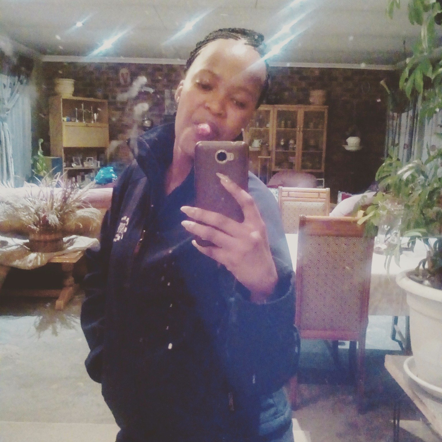 In Christ I Trust|Loving|Outgoing|Loud|Down-to-Earth|House Junkie|Adrenalin Freak|Kaizer Chiefs|Spontaneous|Ambitious|Mention for a Follow Back|