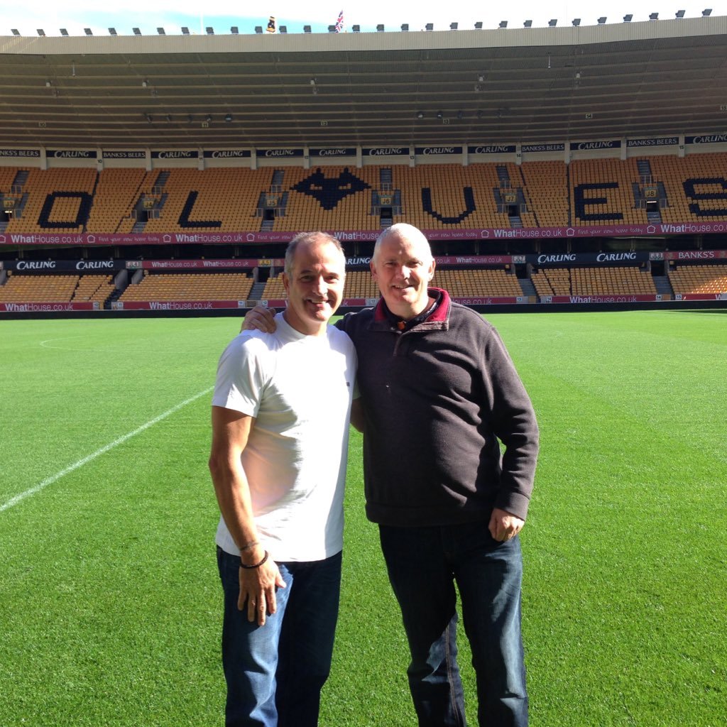 Massive Wolves fan home & away,cricket fan you Bears hates Bolton & Jon fat boy McGinley