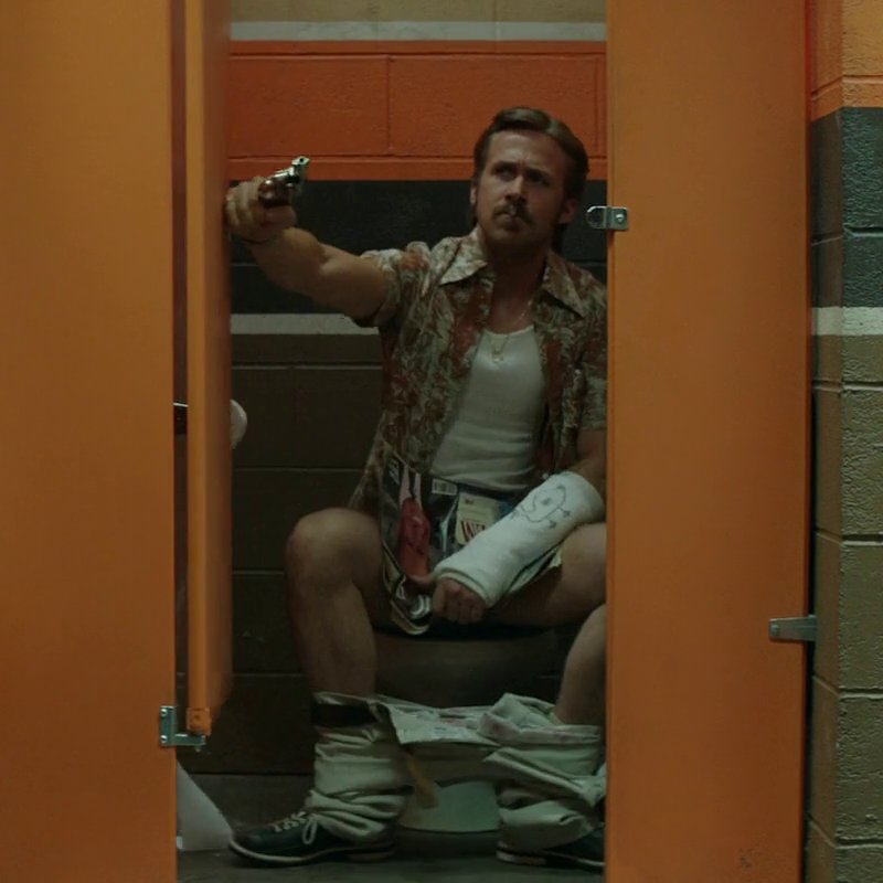 DormAdvisor's profile picture. watches (verb)