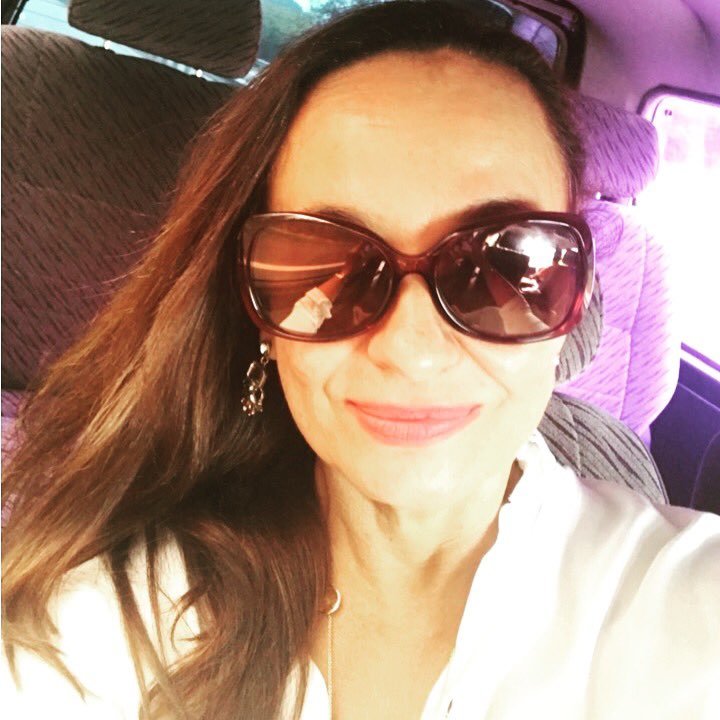 Soni_Razdan Profile Picture