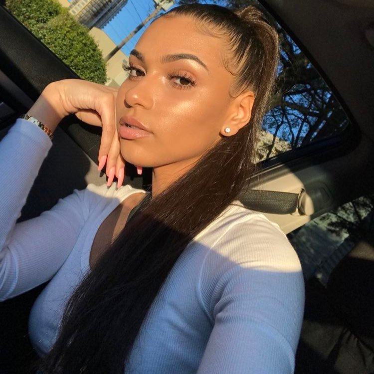 pastresjaly's profile picture. jme perd dans les ténèbres