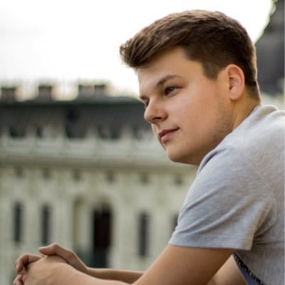 callmelubo's profile picture. Idk what im doing