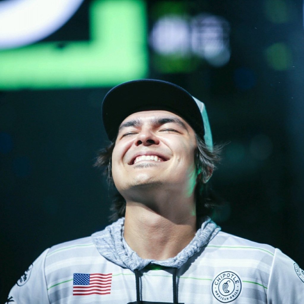 CoD World Champion. Halo World Champion. XGames Gold Medalist. 27 Major tournament wins. Proud member of @OpTic Use code FormaL for 5% off Scuf gaming products!
