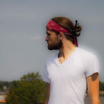 iamAlecMcLean's profile picture. Amateur Visual Artist and Musician.