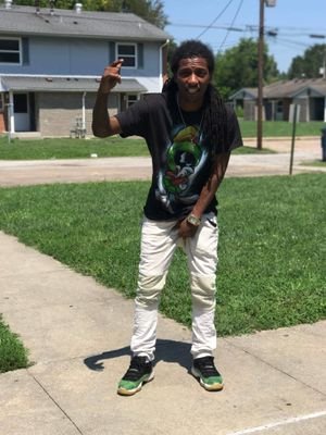 Numbasix bih free ⛽🅰🆖 nem .. rest up too a couple soldiers #Haitian #dreadhead #SIUC