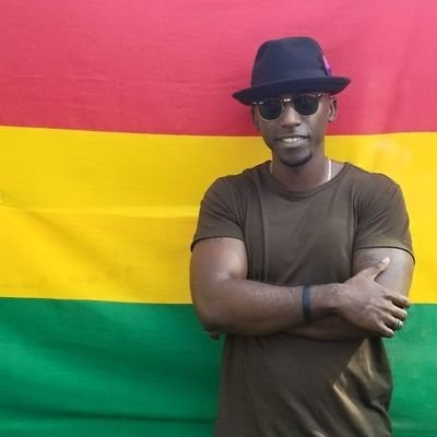 Romaine_17's profile picture. Professional daydreamer/ Reggae enthusiast