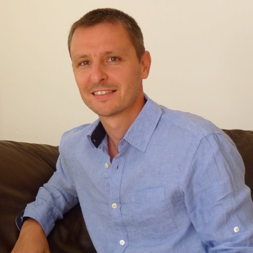 laruellen's profile picture. 