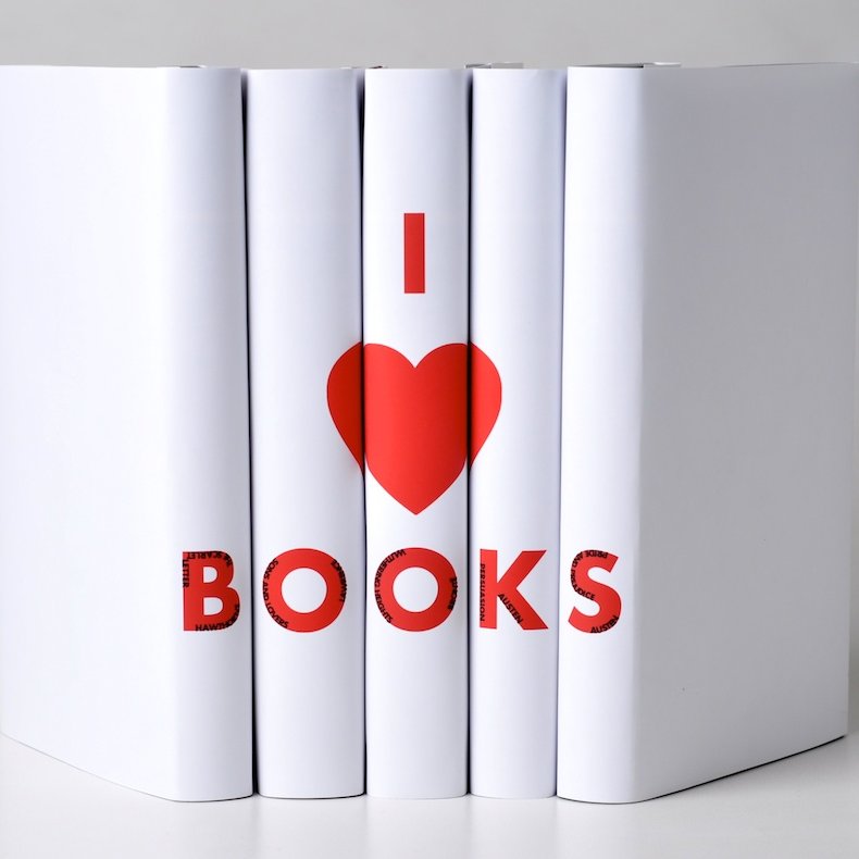 Lover of books, baked goods and strong coffee. Send me your book recommendations, I would love to check them out!