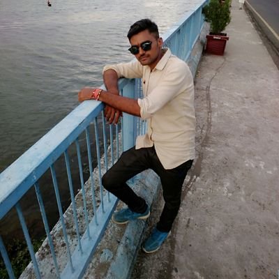 YogeshP98324794's profile picture. Insaan hu bsss or kuch nhi
