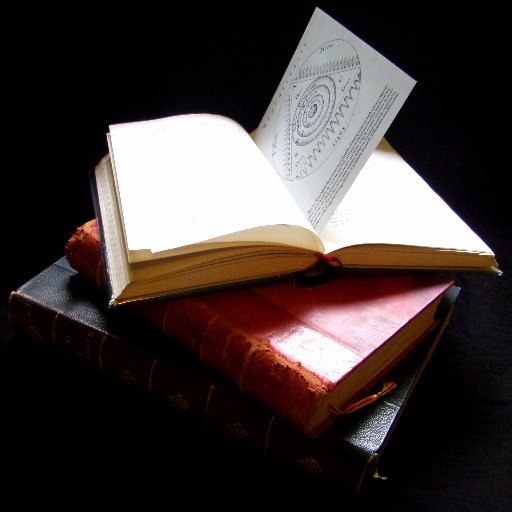 TindalosLeChien's profile picture. Lecteur passionné du grand Howard Phillips #Lovecraft et de #Maupassant.  #livreaudio mêlant #lecture, #dessin et #musique.