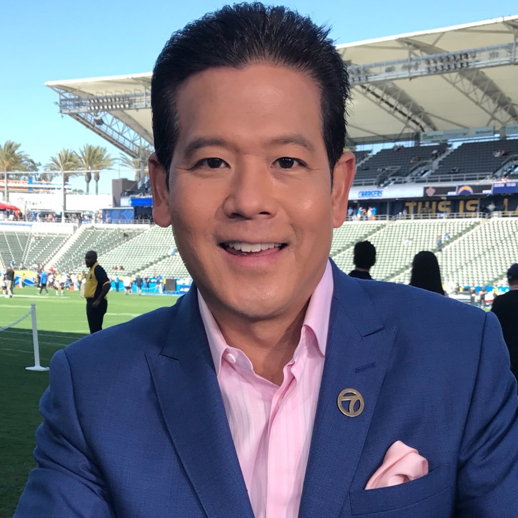 @abc7 Eyewitness News Sports Anchor, Husband, Father,  Founder & Chairman https://t.co/b3BqDcZ2jI Instagram: @ABC7ROB