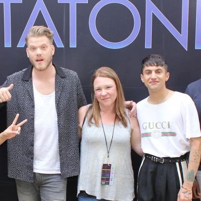 Lyndsay_Marie82's profile picture. Wife. Mom. Boss.