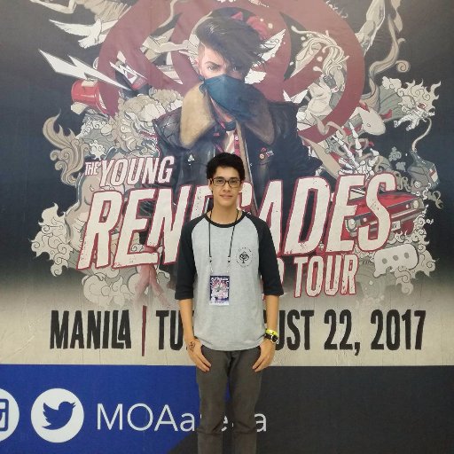JaySquareeeeeed's profile picture. hatdog