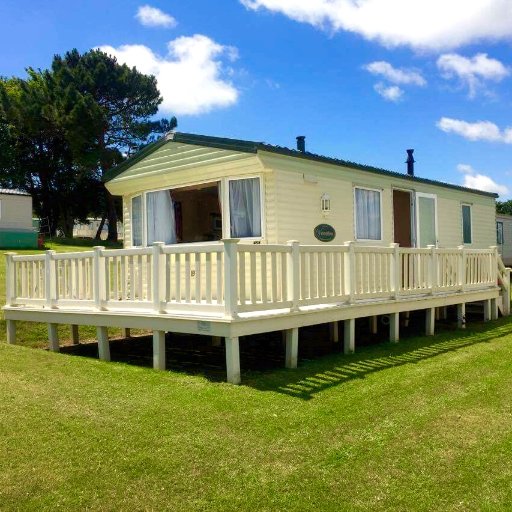 #Luxury #caravan on #isleofwight sleeps 4/6 available #holiday lets (1 March - October 31). Amazing sea views + direct access to private #beach, close to shops