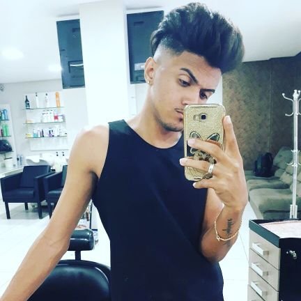 HallanBricttor's profile picture. Lei Só Retorno ☘
Ariano, Cabeleireiro, Massagista, Maquiador E Desing De Sobrancelhas Fio a Fio ✨