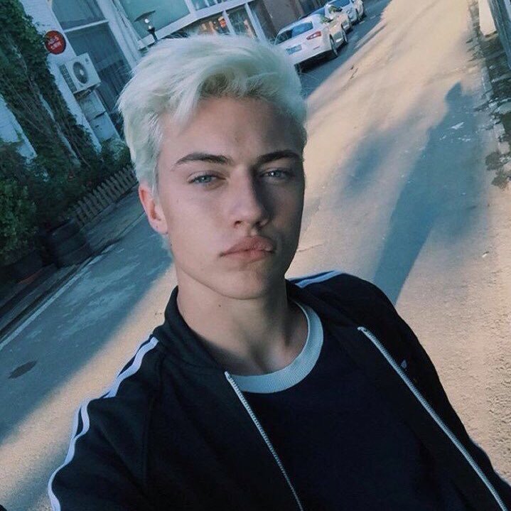 rpwithkxxg's profile picture. YES I'M BISEXUAL AND FUCK YOU