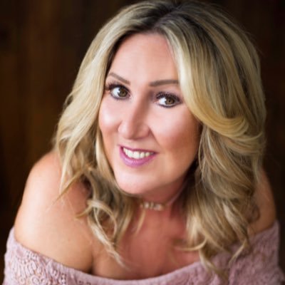 donnafallon123's profile picture. I have read for many celebs ,been on ITV , mags ,Radio,news papers ,, i have just been touring the theatres X