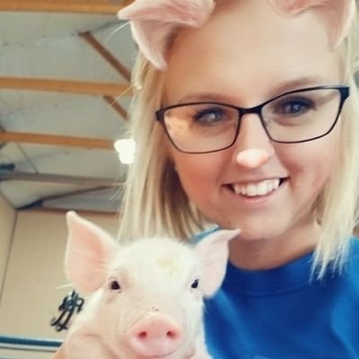 AliciaMogler's profile picture. 