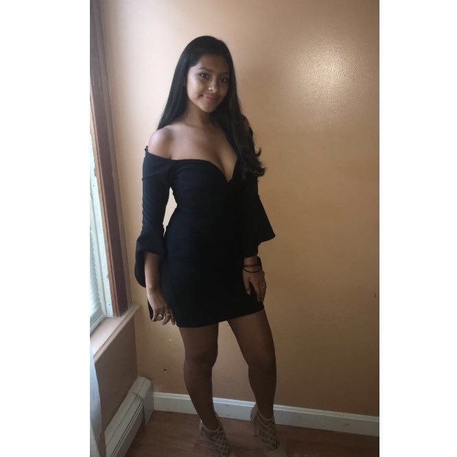 off_icialMTz's profile picture. cfhs soccer #4 💉 Snapchat:andrealautner14 ®     IG: official__martinez ®