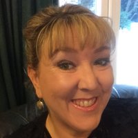 Louise Brimelow (@blouberry_cakes) 's Twitter Profile