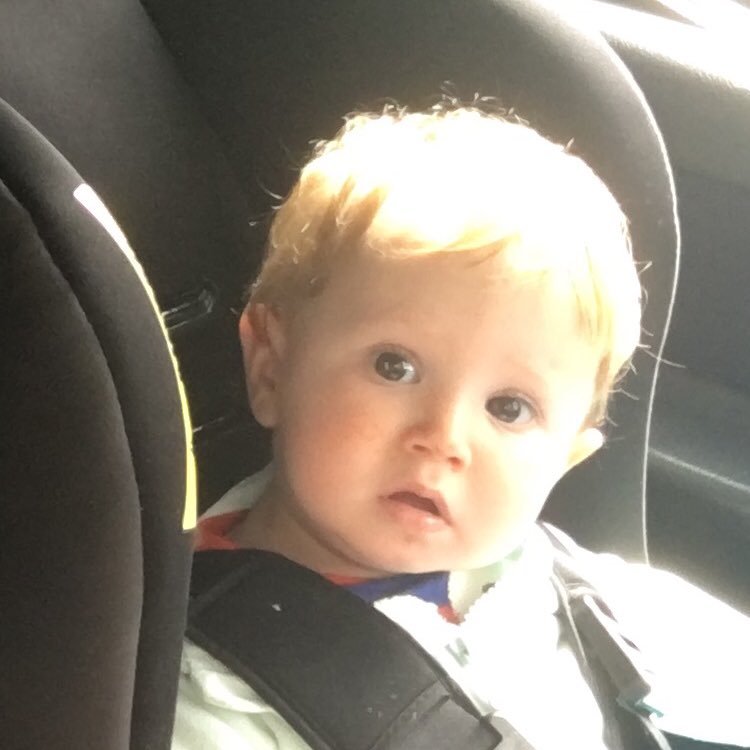 frizzy3535's profile picture. 