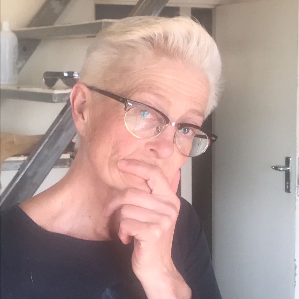 Actress, Songstress, Chefstress! Elzabé Catharina Zietsman lives in and loves Joburg.