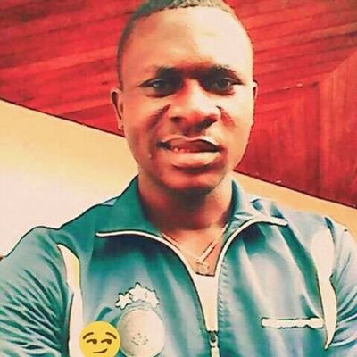 AlexComplicati1's profile picture. trés atentionnée tres sympa tres doux a l'interieur et tres poser surtout ✌💚👈