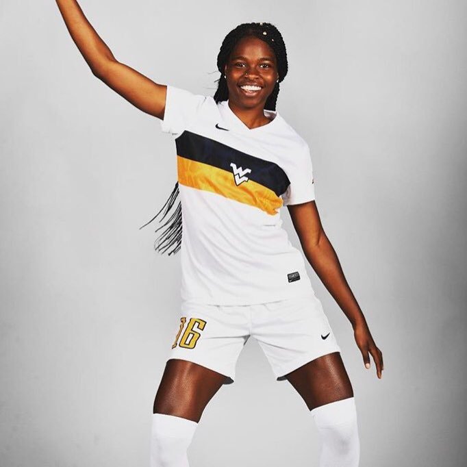 🇨🇲🇨🇦 | football player| WVU Women's Soccer alumni 💛💙