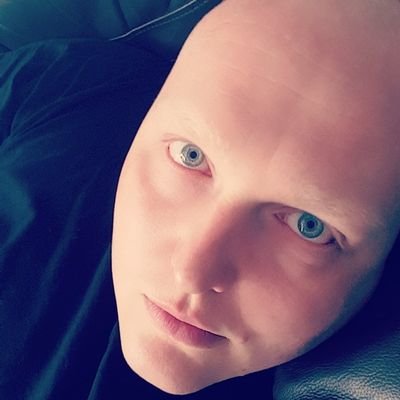Founder of Decisive Films Ltd. - Writer/Director of short horror 'Dead of Night'. Writer of 'Burning the Midnight Foil', 'Brothers Manor' + 'Happy Holidays'.