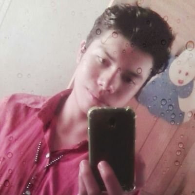 Los amores te cambian, los amigos te venden