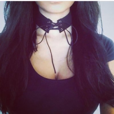 Darkpinkyt's profile picture. Mi madre dice que hago el payaso de forma profesional y hago hauls y tonterias en Youtube